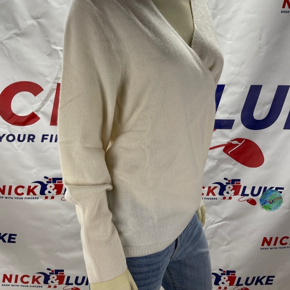 Naadan- best seller from the “Soft Collection. Ladies wrap blouse, cashmere - Picture 3 of 6